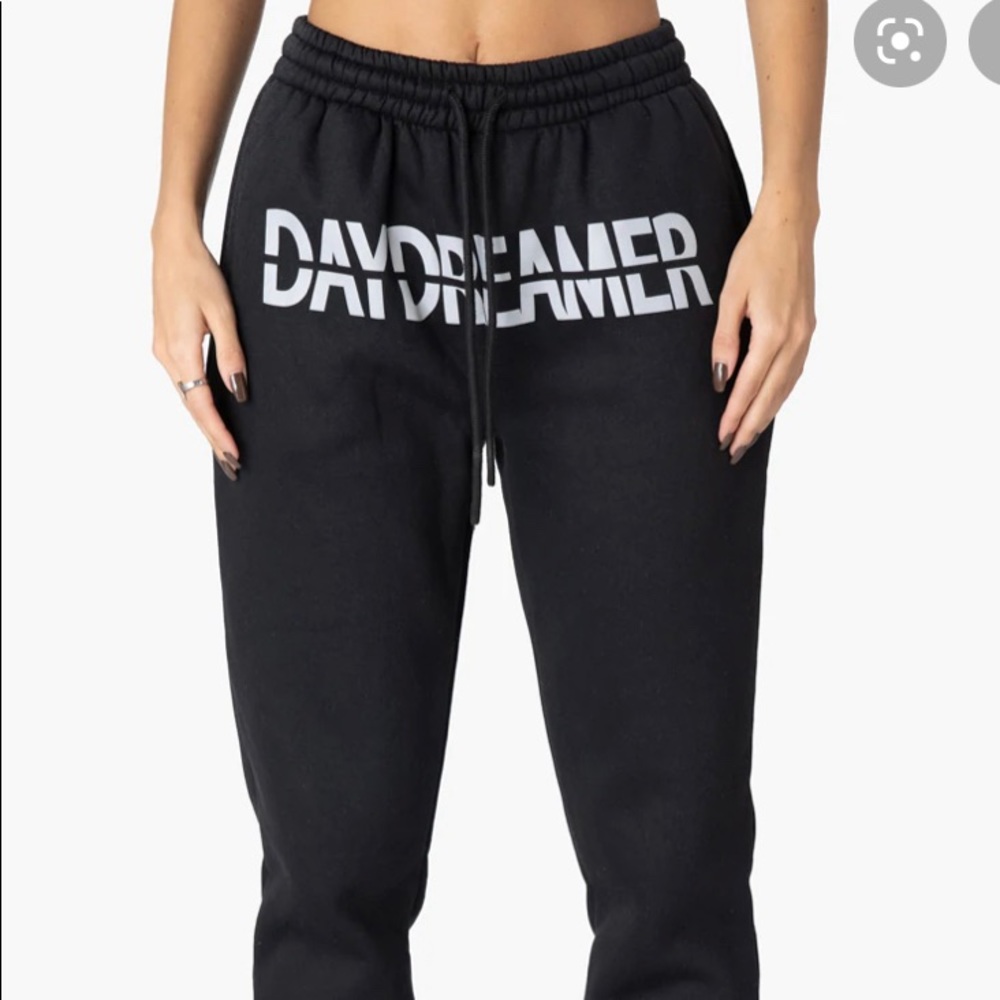 Black daydreamer Adika sweatpants